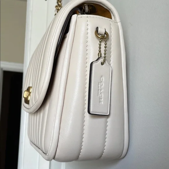 Coach Madison Cream Quilted leather Bag purse LIKE NEW w/dust bag $495 retail - Picture 4 of 16